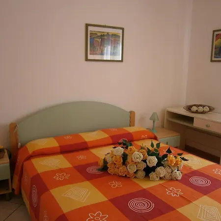 Giorgia Вилла *